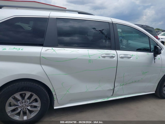 Toyota SIENNA XLE 2023 5TDYRKEC7PS152534 Image 6