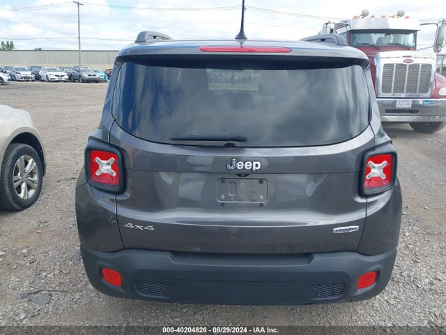 Jeep Renegade Latitude 4x4 2017 ZACCJBBBXHPG12751 Image 16