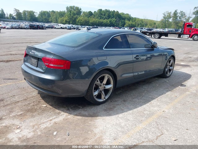 2010 Audi A5 2.0t Premium მანქანა იყიდება აუქციონზე, vin: WAULFAFRXAA004931, აუქციონის ნომერი: 40204917