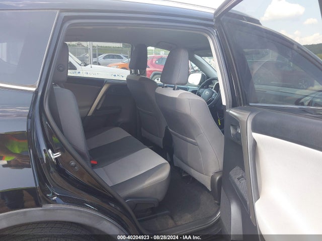 Toyota RAV4 LE 2015 2T3BFREV0FW389503 Image 8