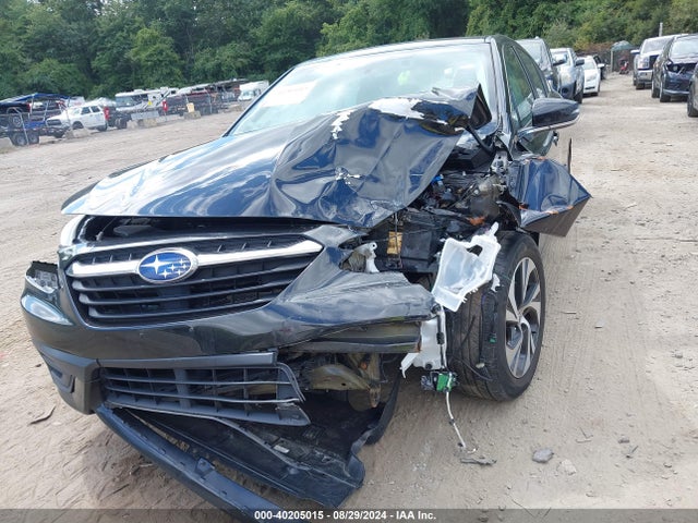 4S3BWAC64M3013643 Subaru Legacy Premium