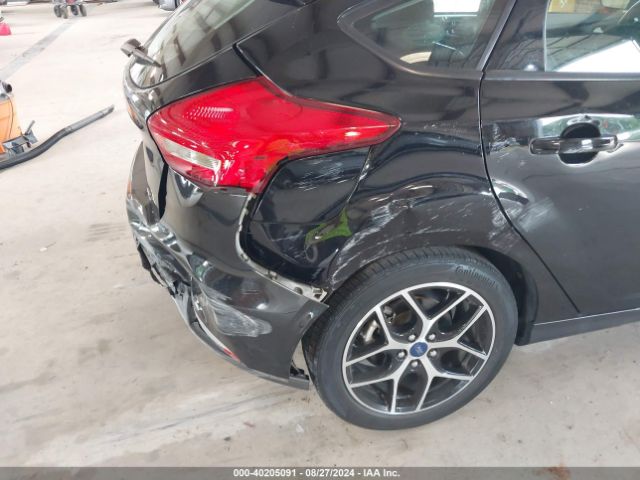 1FADP3M25JL242928 Ford FOCUS SEL