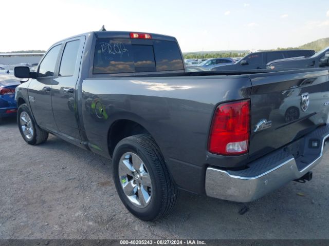 1C6RR7GG4JS247592 RAM 1500 Big Horn Quad Cab 4x4 6'4 Box