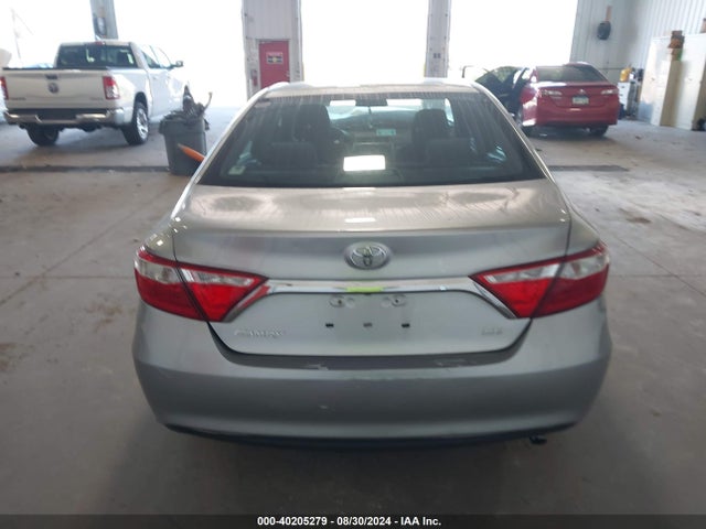 Toyota CAMRY LE 2015 4T4BF1FK5FR503189 Image 16