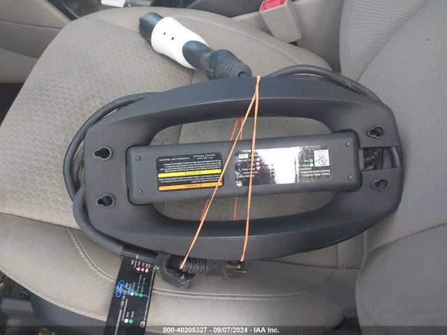 Ford C-max Energi Se 2017 1FADP5EU2HL101563 Image 14