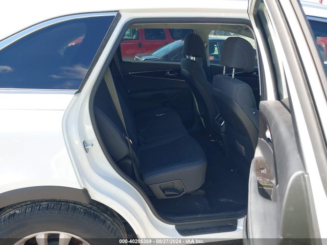 5XYPG4A39HG260316 KIA Sorento 2.4l Lx