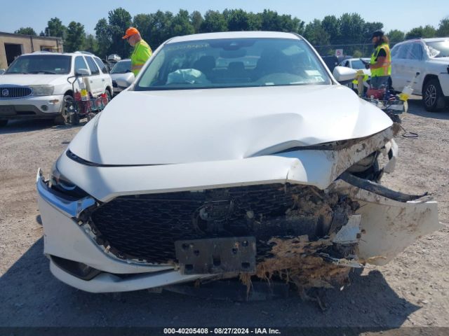 3MZBPBDM1LM117422 Mazda Mazda3 Preferred Package