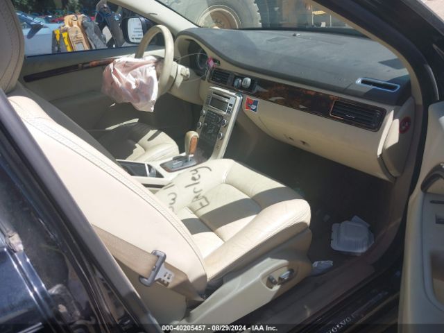 2011 VOLVO XC70 YV4902BZXB1096440 Photo 4