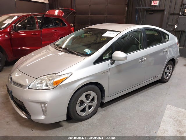 Toyota Prius Two 2015 JTDKN3DU2F0432199 Image 2