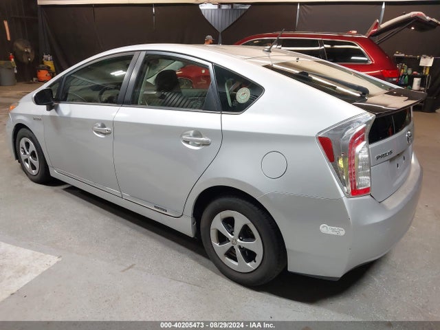 Toyota Prius Two 2015 JTDKN3DU2F0432199 Image 3