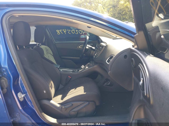 Chrysler 200 Limited 2015 1C3CCCAB9FN675206 Image 5