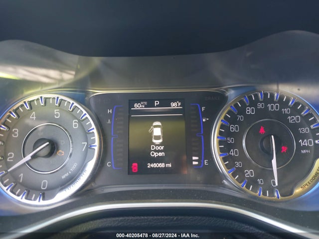 Chrysler 200 Limited 2015 1C3CCCAB9FN675206 Image 7