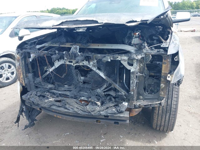 Chevrolet Suburban Premier 2019 1GNSKJKC8KR181208 Image 6