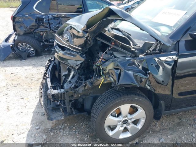 KNDJN2A20J7586726 KIA Soul