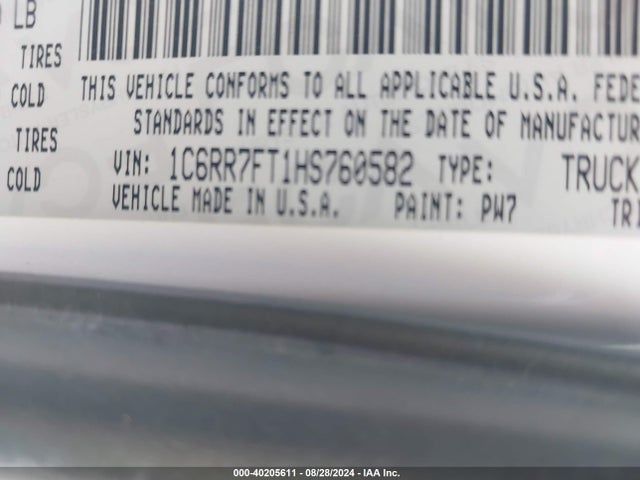 1C6RR7FT1HS760582 RAM 1500 Express Quad Cab 4x4 6'4 Box