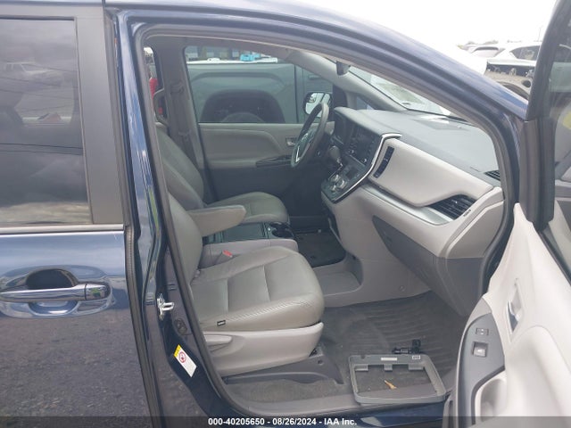 Toyota Sienna Le 8 Passenger 2018 5TDKZ3DC6JS963889 Image 5