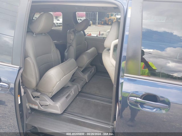 Toyota Sienna Le 8 Passenger 2018 5TDKZ3DC6JS963889 Image 8