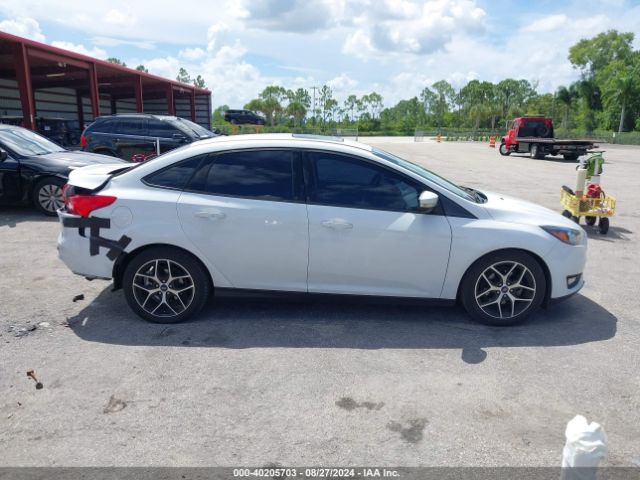 1FADP3H20JL201603 Ford FOCUS SEL
