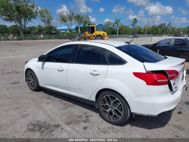 1FADP3H20JL201603 Ford FOCUS SEL