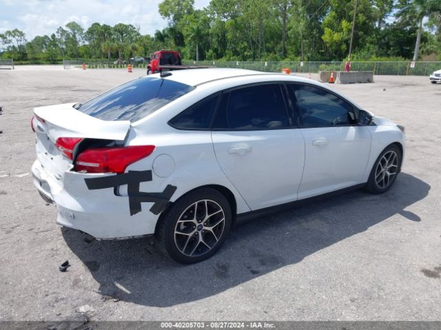 1FADP3H20JL201603 Ford FOCUS SEL
