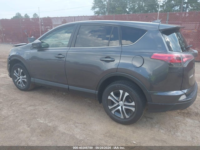 Toyota RAV4 LE 2018 JTMZFREV4JJ187625 Image 3