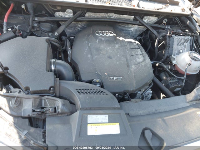 WA1CNAFY2J2222279 Audi Q5 2.0t Premium/2.0t Tech Premium