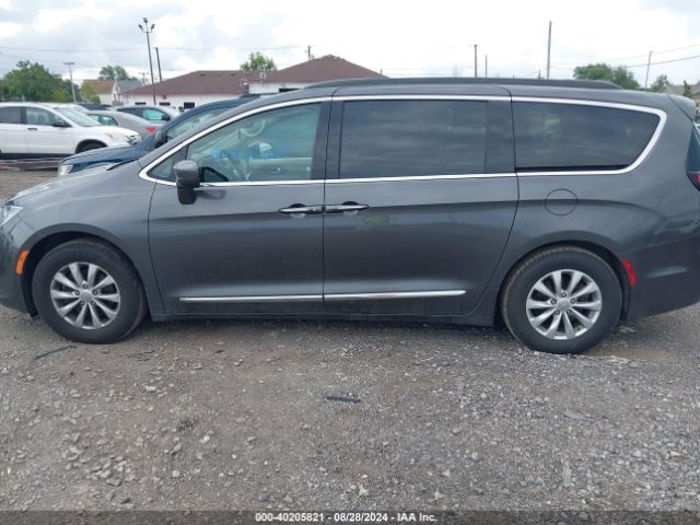 2C4RC1BG3HR503392 Chrysler Pacifica Touring-l