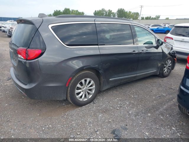 2C4RC1BG3HR503392 Chrysler Pacifica Touring-l