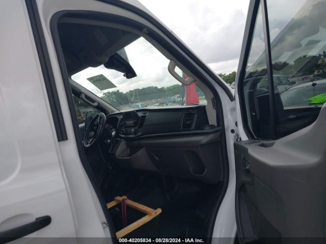 1FTBR3X81NKA38361 Ford Transit-250 Cargo Van