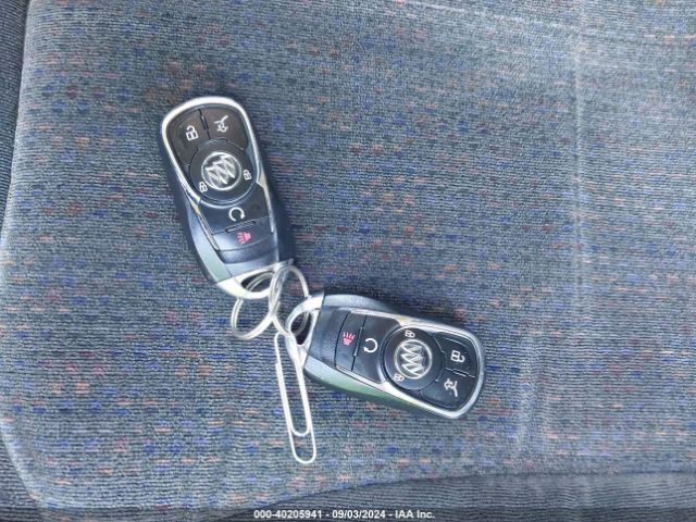 LRBFX2SA1JD115870 Buick Envision Essence