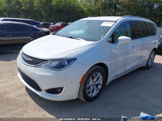 2019 CHRYSLER PACIFICA 2C4RC1BGXKR522805 Photo 1