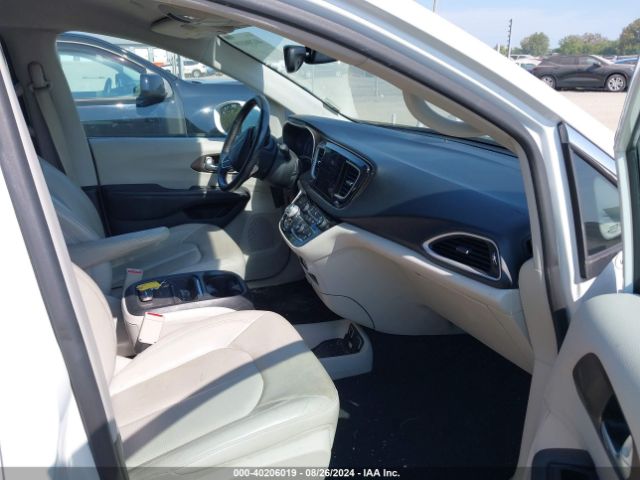 2019 CHRYSLER PACIFICA 2C4RC1BGXKR522805 Photo 4