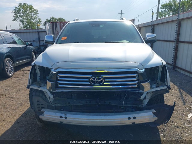Toyota Sequoia Platinum 2018 5TDDY5G11JS156312 Image 13