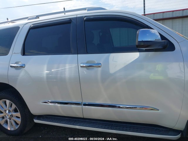 Toyota Sequoia Platinum 2018 5TDDY5G11JS156312 Image 14