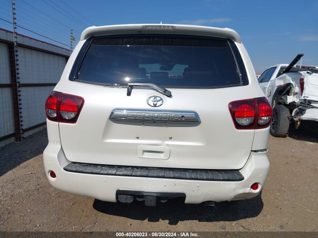 Toyota Sequoia Platinum 2018 5TDDY5G11JS156312 Image 17