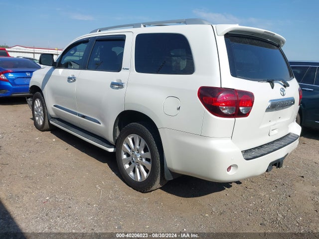 Toyota Sequoia Platinum 2018 5TDDY5G11JS156312 Image 3