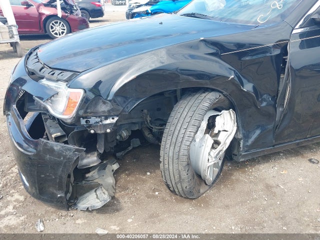 2C3CCAAG9EH307132 Chrysler 300