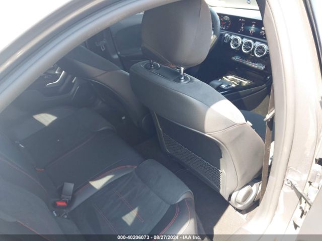 W1K3G4FB7NJ377599 Mercedes-Benz A 220 4matic