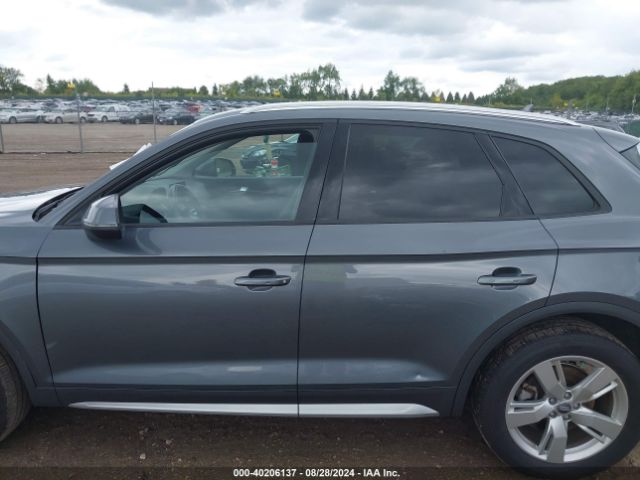 WA1ANAFY2J2021151 Audi Q5 2.0t Premium/2.0t Tech Premium