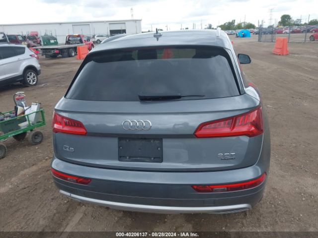 WA1ANAFY2J2021151 Audi Q5 2.0t Premium/2.0t Tech Premium