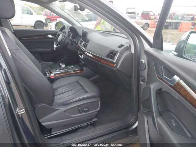 WA1ANAFY2J2021151 Audi Q5 2.0t Premium/2.0t Tech Premium