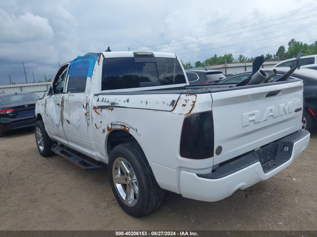 RAM 1500 Night  4x4 5'7 Box 2018 1C6RR7MT7JS144622 Image 3