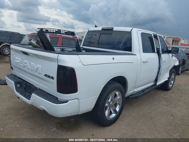 RAM 1500 Night  4x4 5'7 Box 2018 1C6RR7MT7JS144622 Image 4