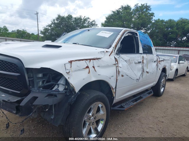 RAM 1500 Night  4x4 5'7 Box 2018 1C6RR7MT7JS144622 Image 6