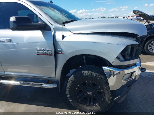 RAM 2500 Slt  4x4 6'4 Box 2018 3C6UR5DLXJG192539 Image 18