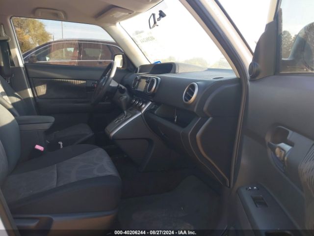 JTLZE4FE2FJ073963 Scion XB