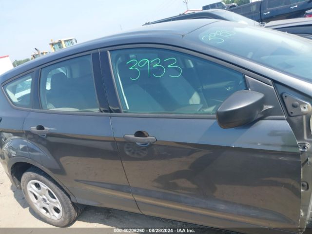 1FMCU0F79JUA27578 Ford ESCAPE S
