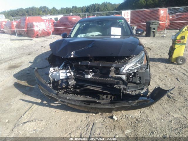 1N4BL4CV3NN381891 Nissan Altima Sr Fwd