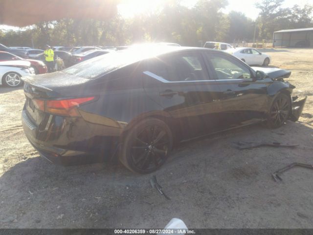 1N4BL4CV3NN381891 Nissan Altima Sr Fwd