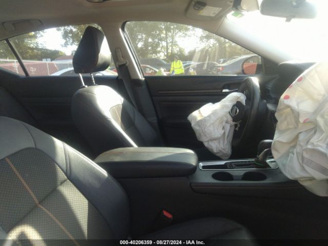1N4BL4CV3NN381891 Nissan Altima Sr Fwd
